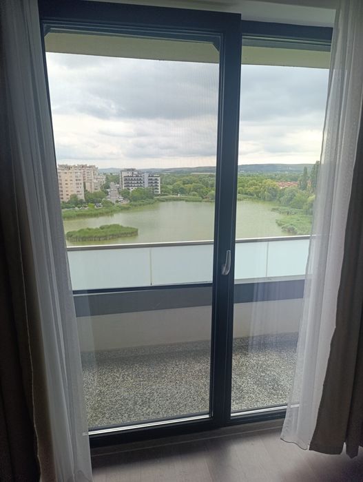 Apartament de inchiriat intre lacuri