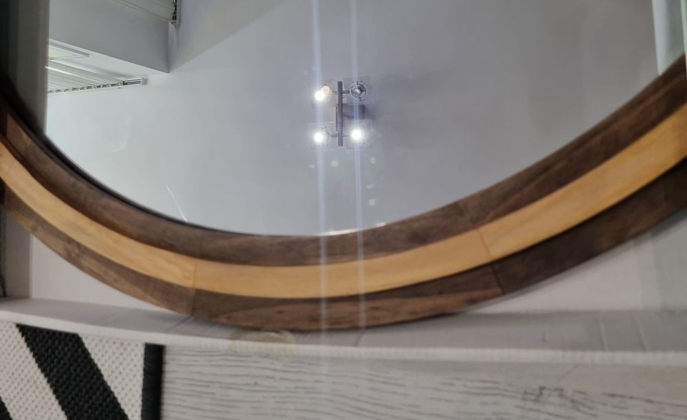 Огледало за стена ново