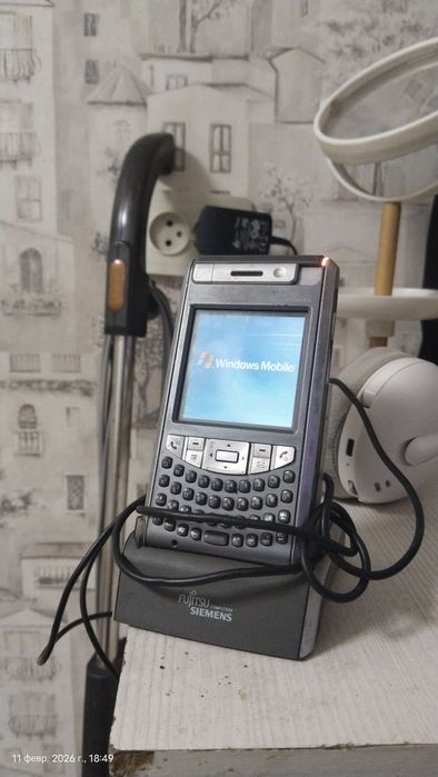 КПК Fujitsu Siemens Pocket Loox PDA