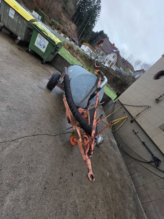 Vitanja 1700 litri galvanizata cu actionare hidraulica si furtun