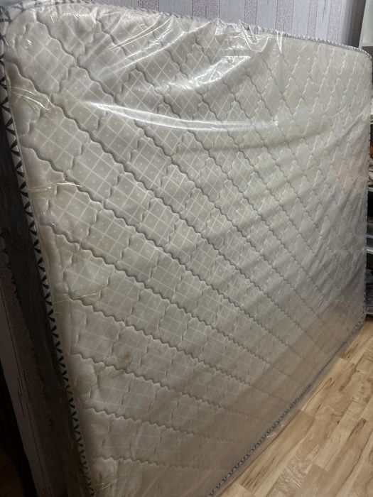Продам матрац б/у
