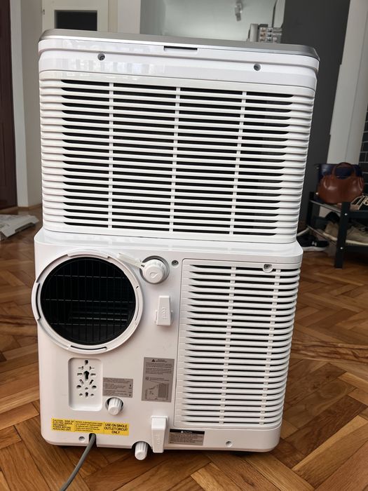 Aer Conditionat Portabil Electrolux 12000 BTU (Răcire/Încălzire) + Kit Geam Premium EWK04