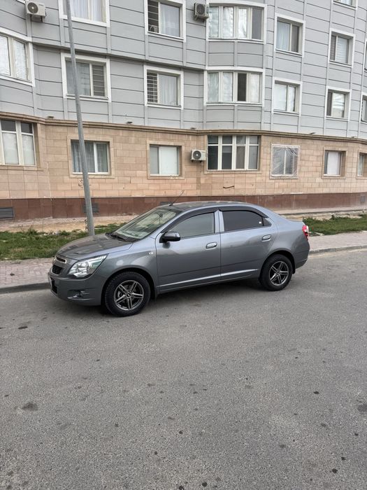 Продам комплекты резины