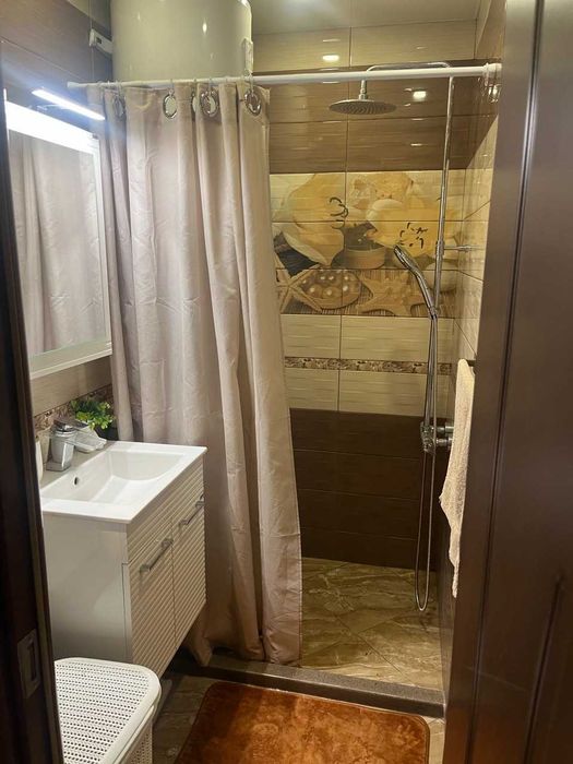 Продава се Четиристаен апартамент в Варна, Владислав Варненчик - 96 кв.м за 1719 €/кв.м - Снимка #18