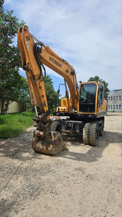 Экскаватор Hyundai