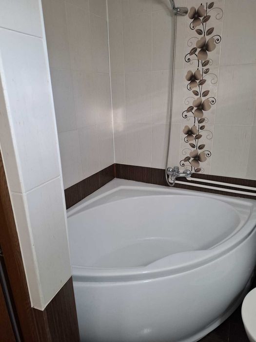 Închiriere apartament la casa in Sânnicoară