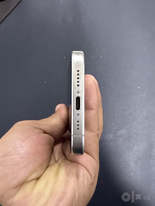 Iphone 15 pro 256gb 79%  bor aybi yoq xolati edeal narxi 550