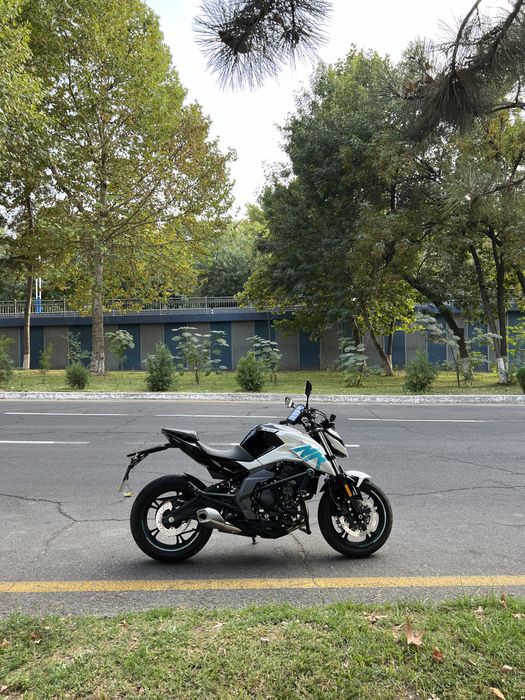 CFmoto 400nk Мотоцикл