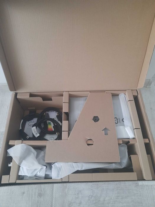 Monitor 23 inch HP E23 G4 IPS, gama business. Nou. Impecabil!