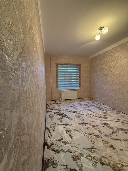 3 xonali kv sotiladi