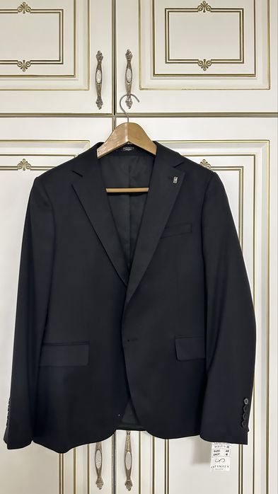 Мужской костюм тройка