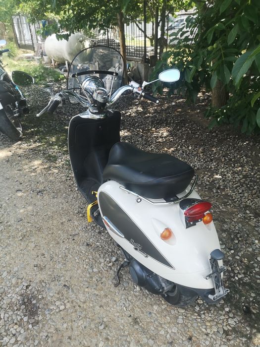 Scuter Aprilia Mojito 125
