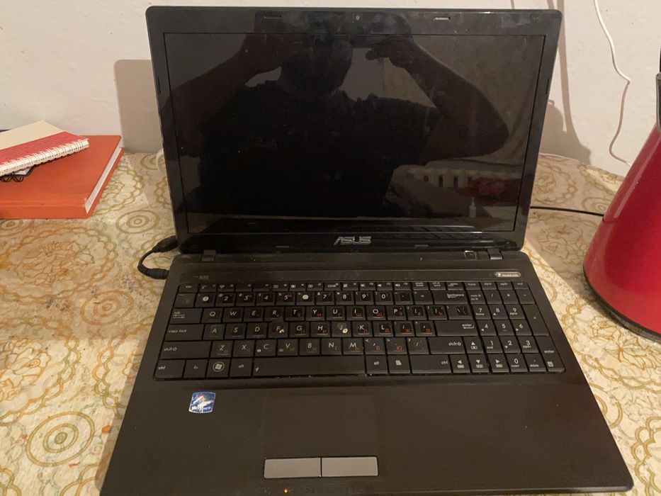 Ноутбук asus в комлекте