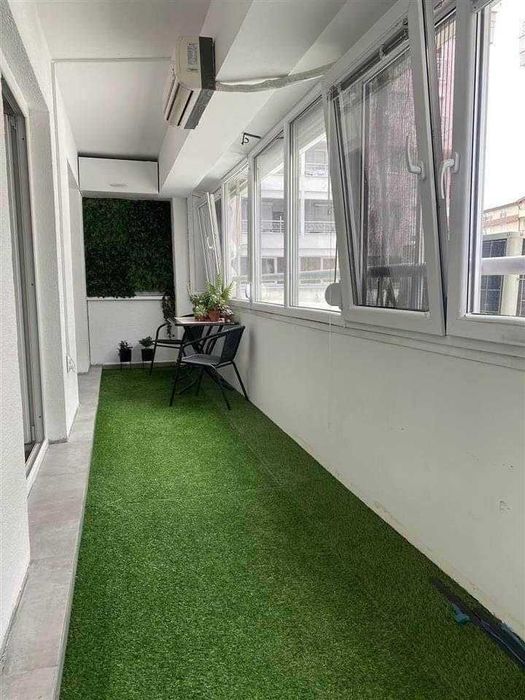 Двустаен апартамент в кв. Зона Б18