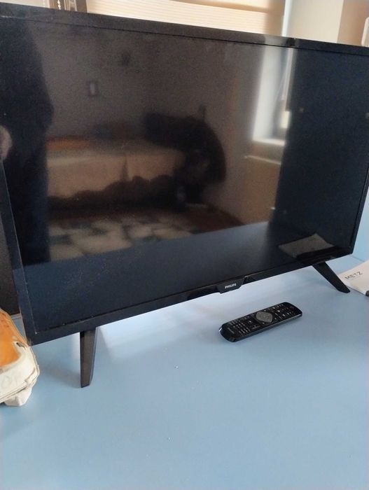 doua TV Led 81cm (32") Philips si Toshiba, defecte