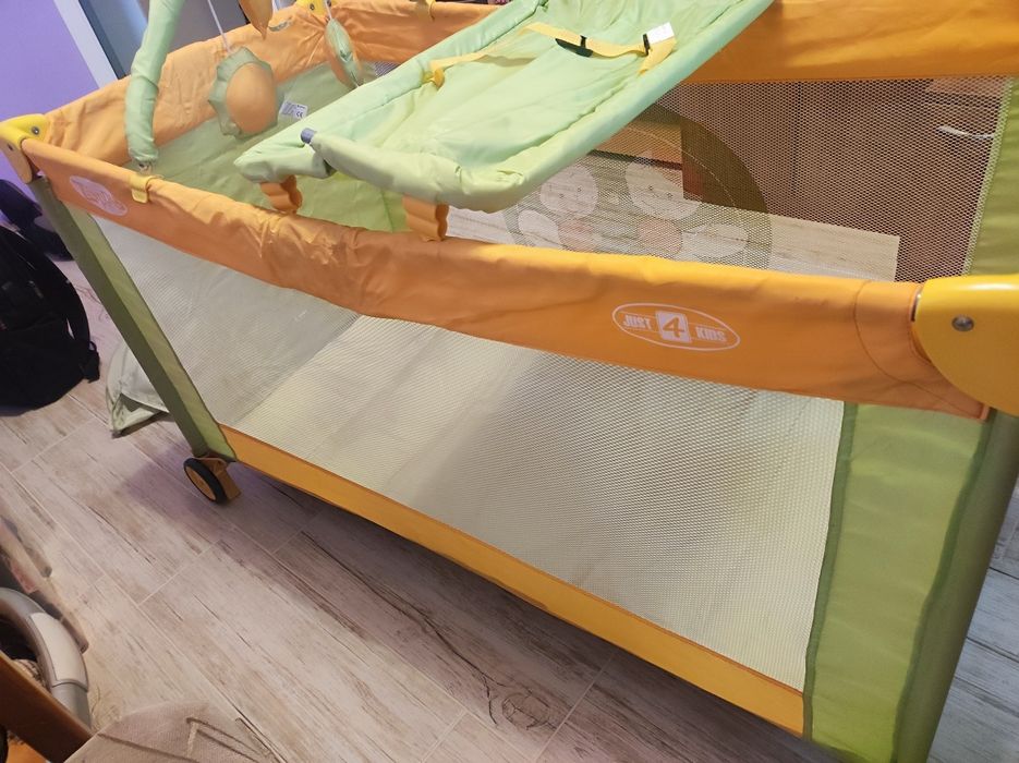 Продавам детска кошара преносима