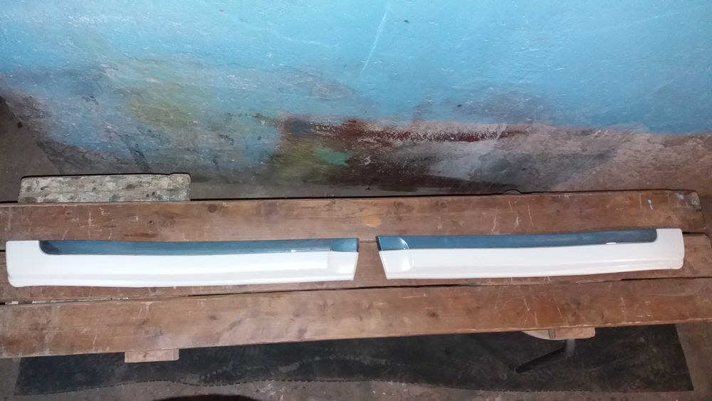 Продам комплект молдингов  на LC Prado