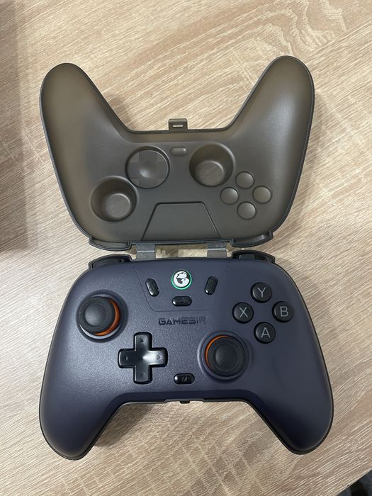 Геймърски контролер GameSir Nova Lite (Безжичен / Hall Effect) + Кейс за съхранение