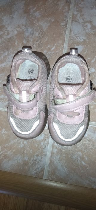 Încălțăminte fetiță, mărimi 23,24,25,27,28