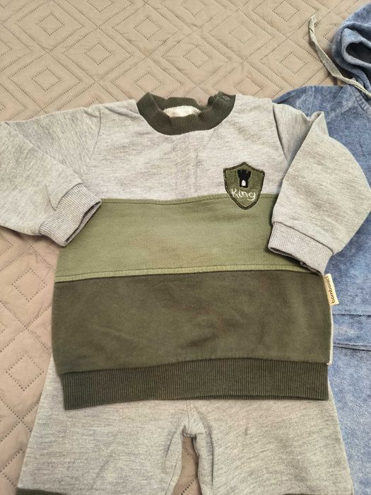 2 costume pentru bebeluși, mărimea 80, Bombonici