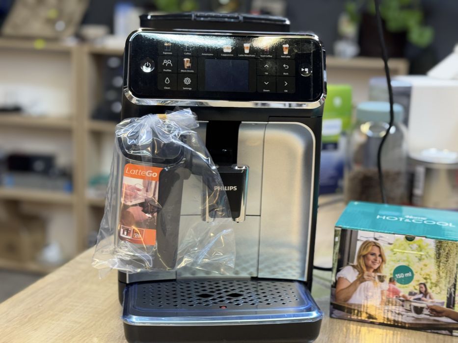 PHILIPS latteGo espresor revizionat impecabil