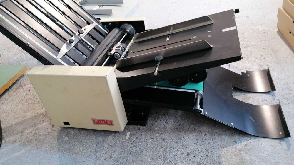 Masina profesionala de pliat si perforat FSK FG3500