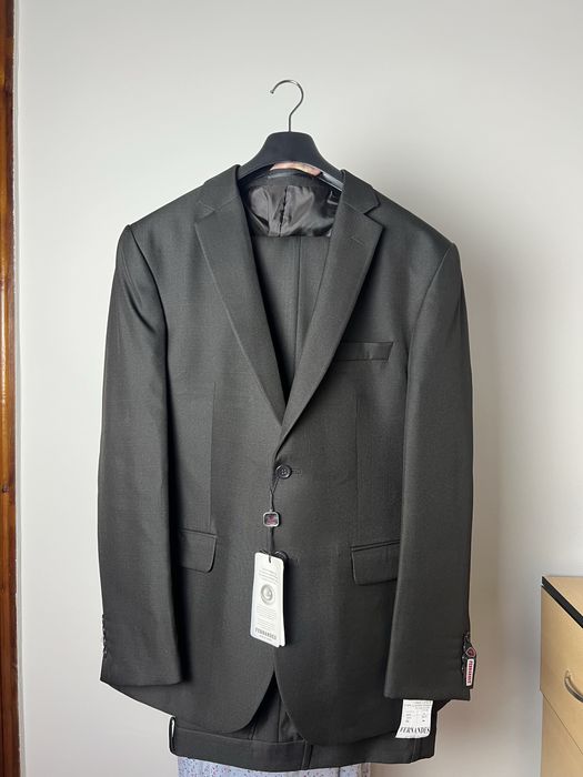 Мужской костюм классический новый