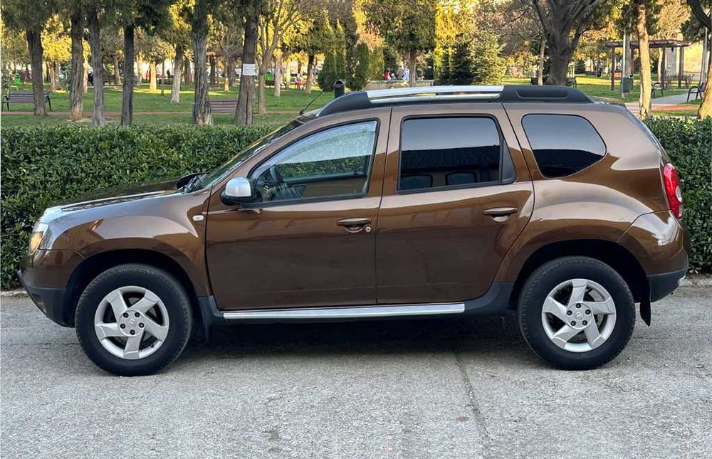 Dacia DUSTER 4x4 an 2012-1.5 Diesel-EURO 5-Dotari EXTRA-Super INGRIJIT