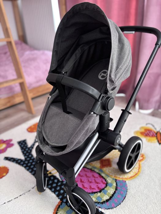 Carucior papusi Cybex