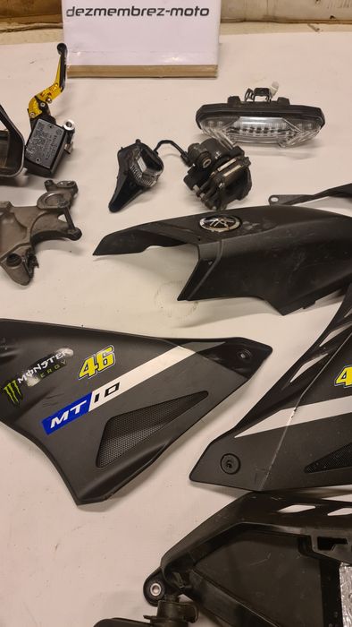 YAMAHA MT 10 MT10 carene scărițe pompă frână stop piese lampa poziție