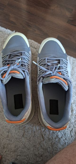 Pantofi sport Nike adidas