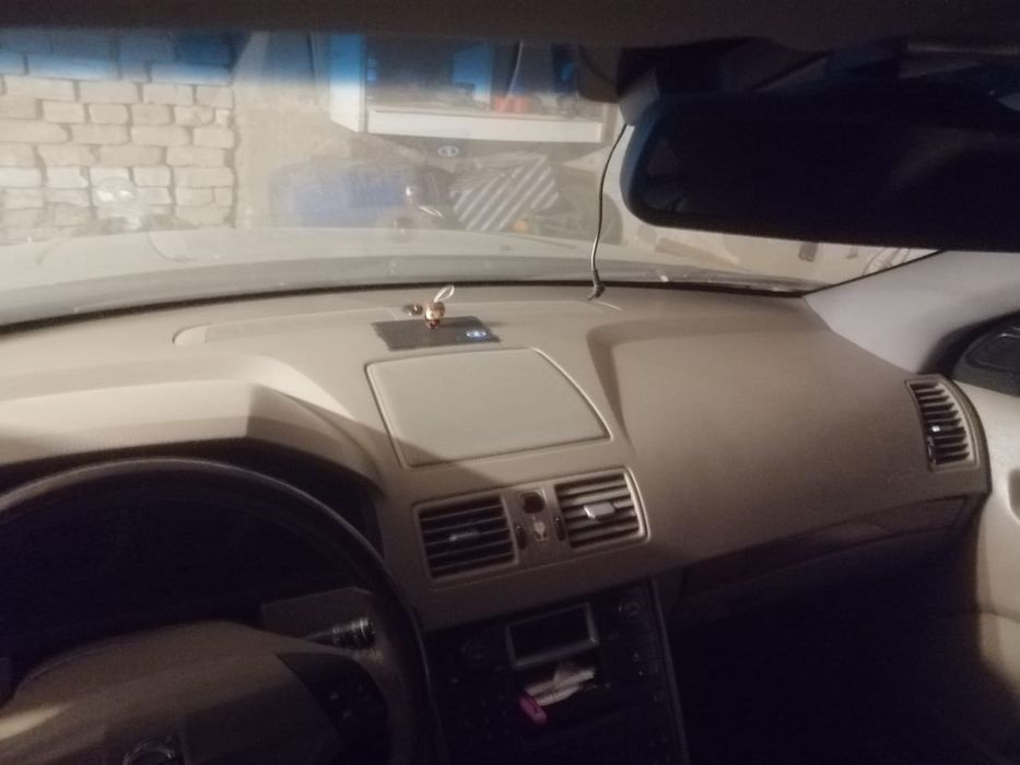 Продам машину Volvo