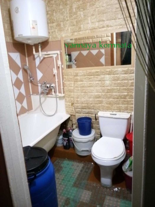 В районе ХАКИМИЯТА продается 2-х комнатная квартира!