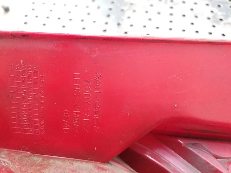 Stop tripla lampa stanga ford fiesta 6 cb1 ccn 8a6113405a