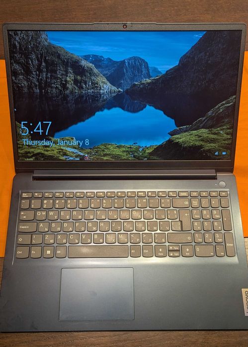 Lenovo 16 GB AMD Ryzen 7 5700U, 1 TB SSD, Windows 10 В гаранция
