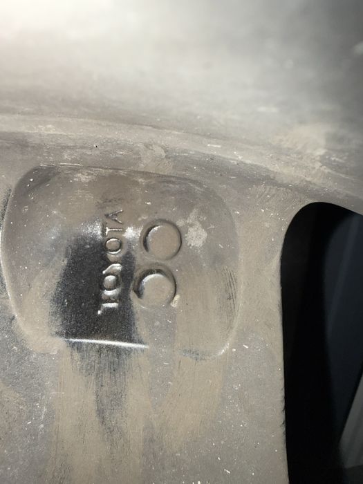 Оригинални джанти за Тойота Хайлукс 17 цола пефектно състояние