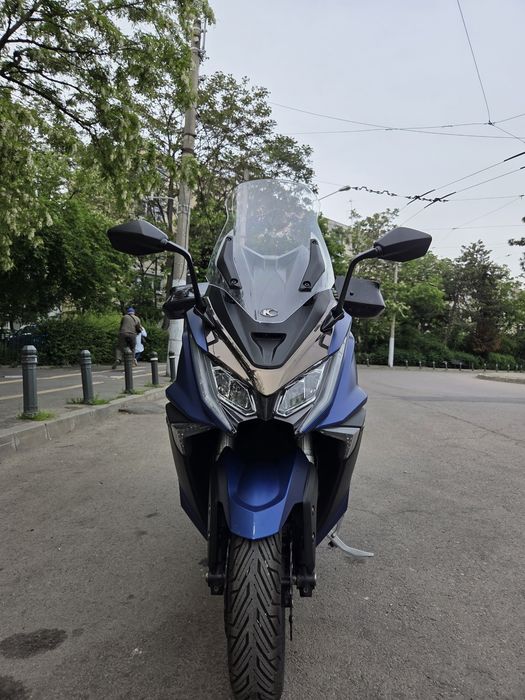 Maxi scuter Kymco AK 550 i