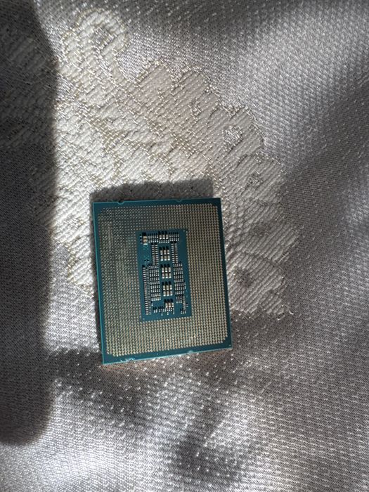 Intel core i7 13700kf