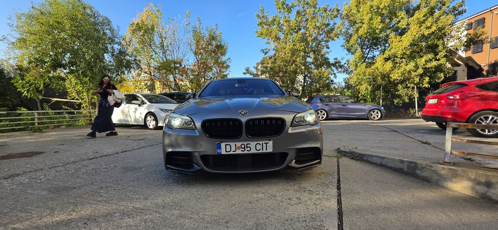 BMW Seria 5 F10 535d Xdrive/ M Pachet/ 4 Butoane