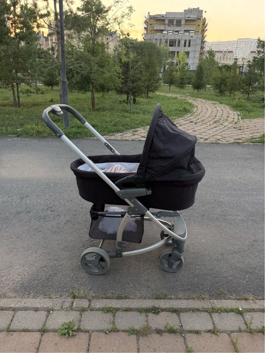 Продам коляску люлька и прогулочный два варианта вместе