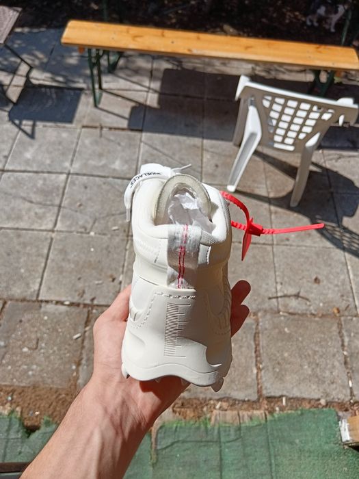 Off White Otsi 1000 white
