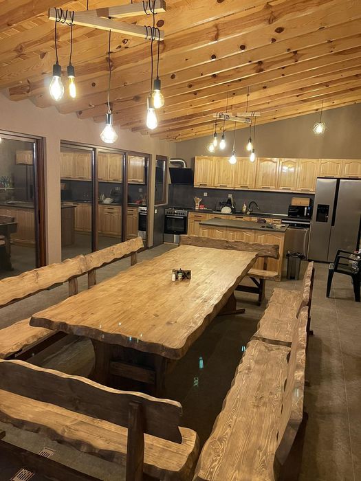 Маси и пейки с жив ръб