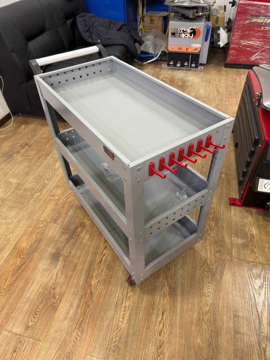 Инструментальная тележка AUTO TOOLS (3-ярусная)