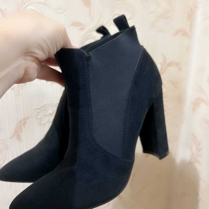 женские полусапожки 36-37 размер