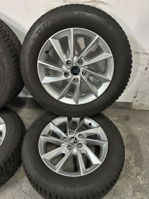 Jante 16 Skoda Karoq Yeti Vw Golf 7 6 cu anv iarna 215 60 16