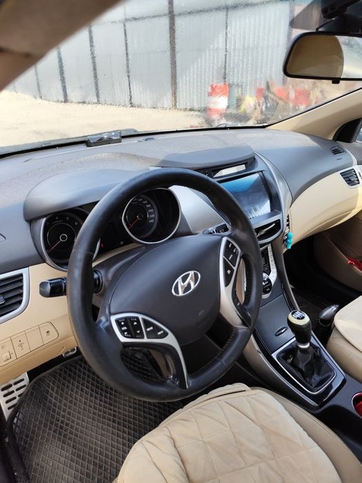 HYUNDAI Elantra 2012 — imagine 4