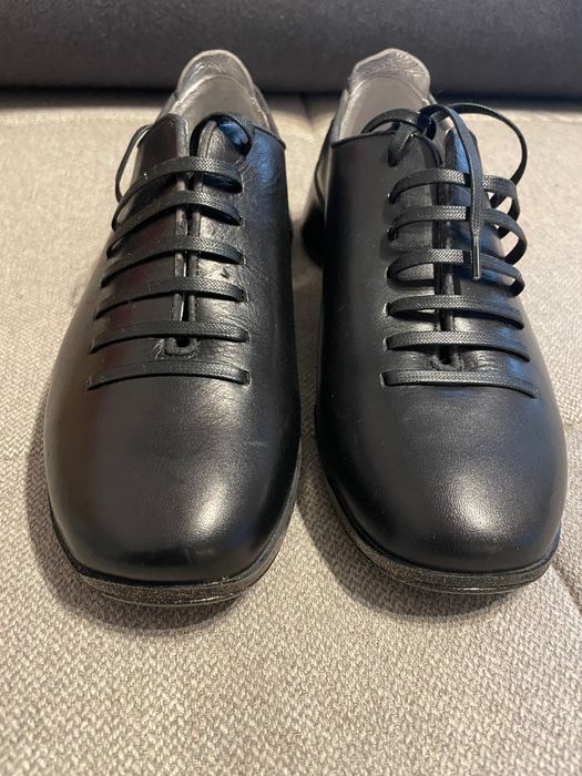 Нови кожени обувки - Justin Deakin