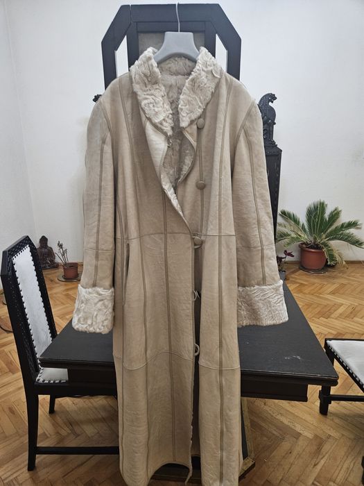 Blana de blana astrahan si piele