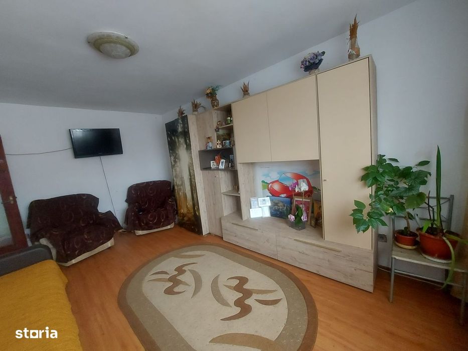 Vanzare apartament 3 camere, zona micro 11 - Targoviste