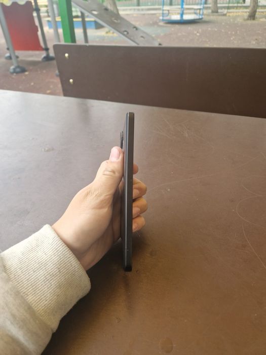 Poco f6 с коробкой